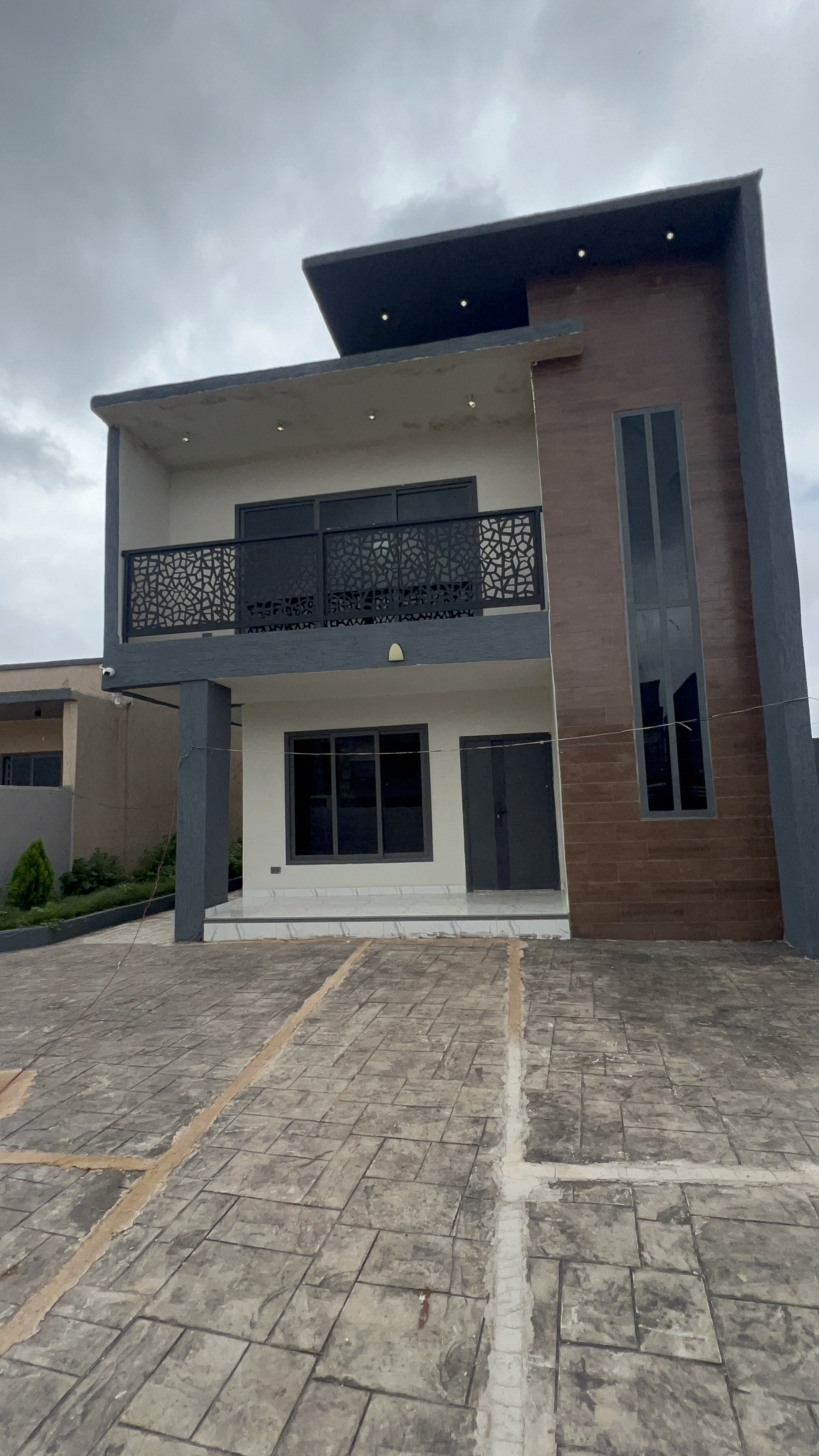 Botianor Hills Project